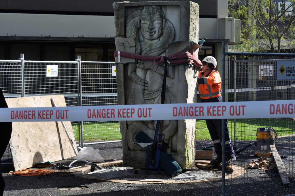 Facilities-Maintenance-AUT-Statue-Installation-Manukau-Aspec-Construction